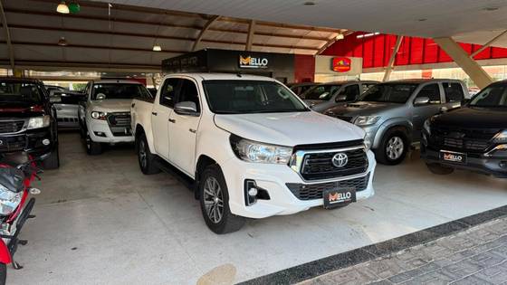 TOYOTA HILUX 2.8 SRV 4X4 CD 16V DIESEL 4P AUTOMÁTICO